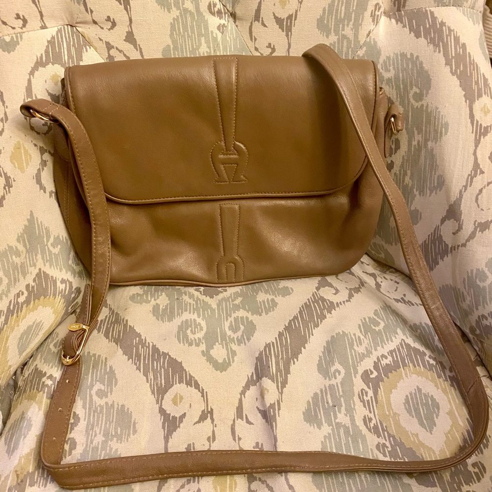 Etienne Aigner Leather vintage crossbody bag purse.